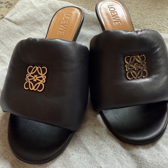 New Loewe Anagram Medallion Kitten Heel Shoes, Black Leather, Women's EU37 US7 - Picture 6 of 6